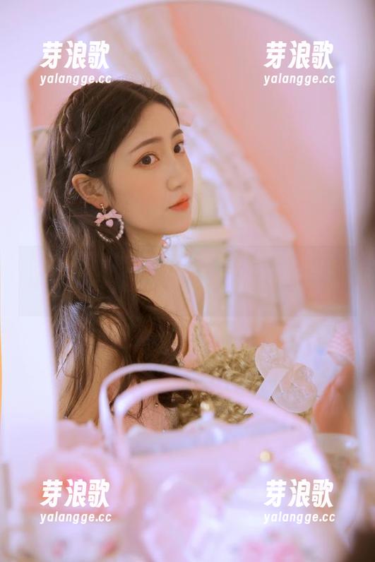 “399.su”又在分享什么神奇的八卦？简直是我脑袋里的糖霜！