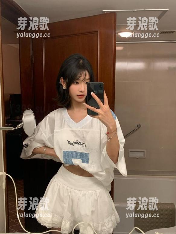 399.su官网：吃瓜与“吃土”之间的微妙平衡。