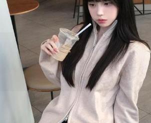 上www.51chigua.fun的网站，连吃瓜都伴着一丝火花和韵味。
