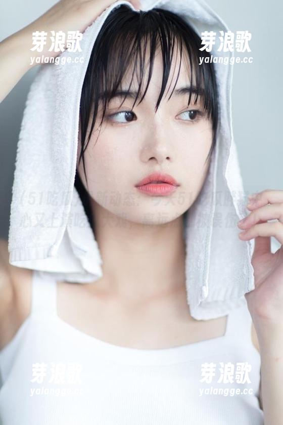 51吃瓜 最新动态:今天51吃瓜胖猫中心又上演吃瓜大戏,离远点别被误伤了!