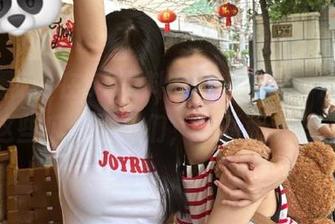 在51黑料安卓上潜水，心里想着这些瓜，姐妹们，这画面我醉了。
