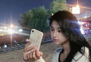 每次进718.sx首页，总会忍不住想：他们到底有多好奇？