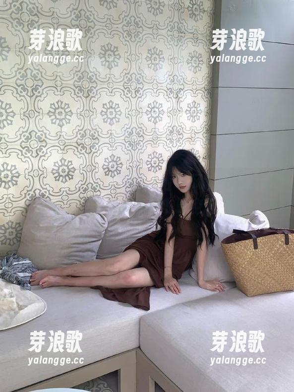 91i吃瓜 每次找到91i吃瓜的地址,都像是踏入一个奇妙的时空隧道。