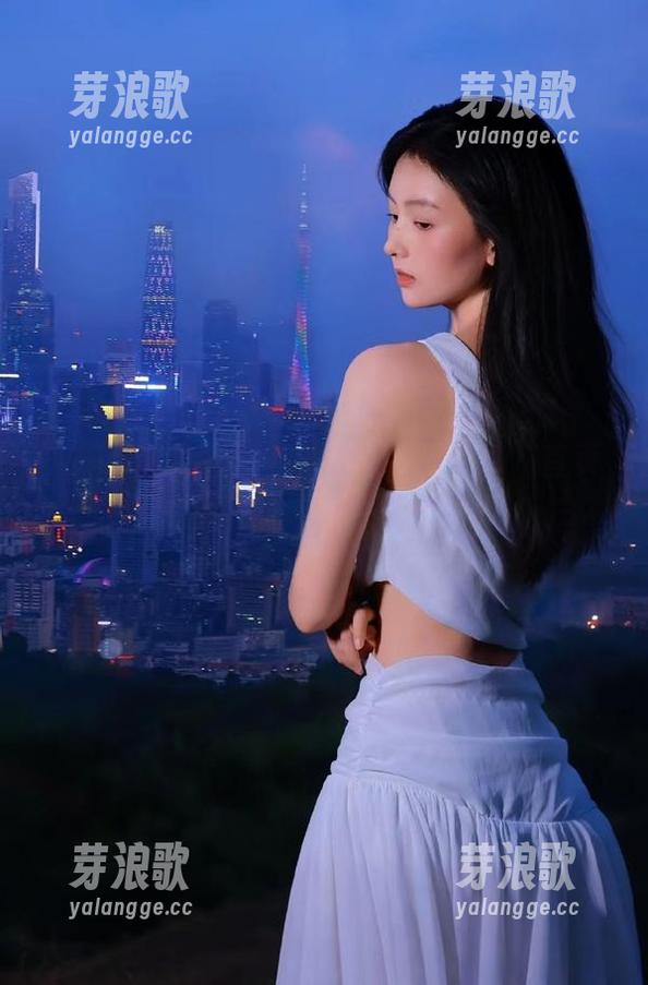 91i吃瓜中心 在“91i吃瓜中心”首页,我的好奇心实在是快撑爆了!