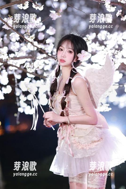 在“heiliao.su”官网，你能看到什么？好像有点心动的东西？