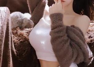 更新啦！看“www.51dmco”后，我忍不住跟我的手机聊了起来，果然它听到后又当机了。