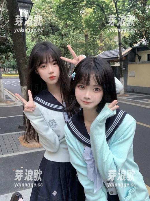 zztt15 这直播内容直达zztt15黑料不打烊万里长征,气氛搞得很暧昧,我心里在突破道德底线的边缘徘徊。