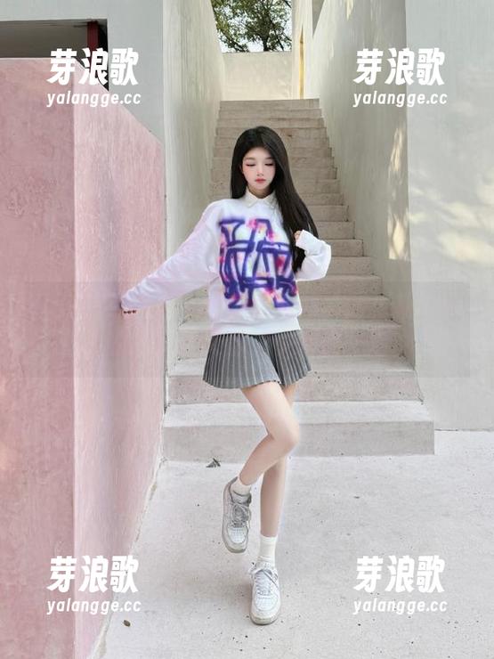 五一吃瓜官网网页版更新：今天的瓜又酸又甜，快来滑一滑！