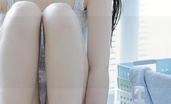 昨晚下载了“人人吃瓜网”，整个夜里都在嗑瓜，感觉心情棒棒的，每个瓜都值得研究～