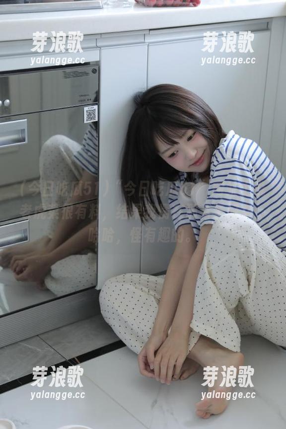 “今日吃瓜51”网站上说老虎菜很有料，结果我愣在那看了好久，哈哈，怪有趣的。