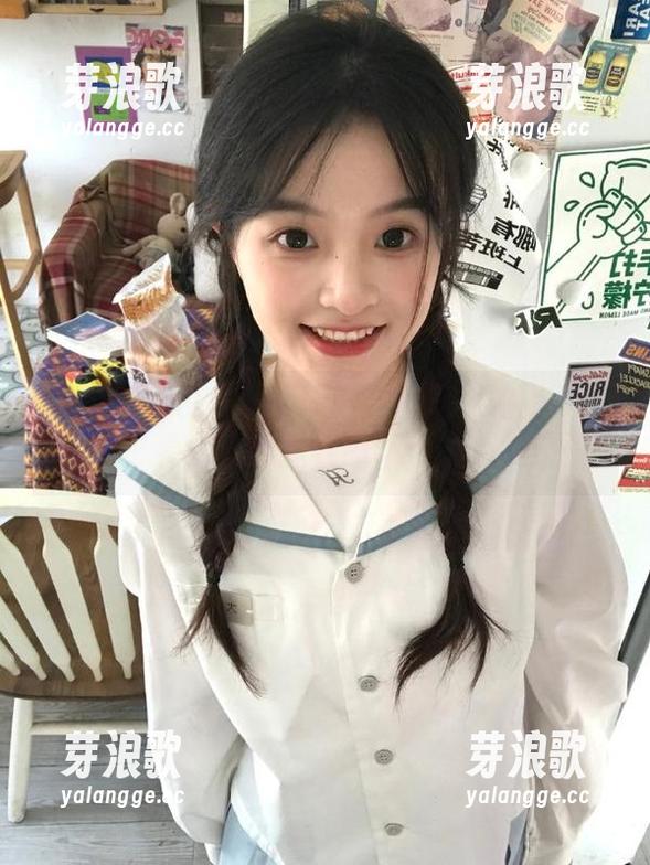 全网吃瓜 首页话题:全网吃瓜的脚步如风,看到八卦我就忍不住要点赞!