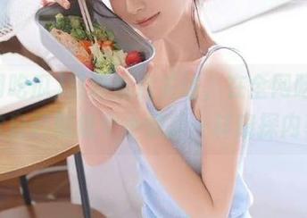 最新重点关注，在全网吃瓜，感觉自己就像个小侦探一样窥探内幕。