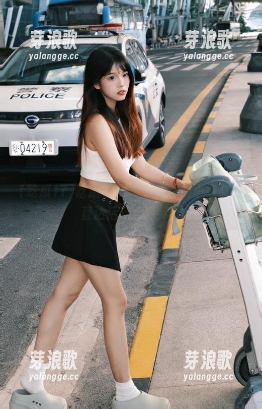 吃瓜17 吃瓜17网,制服你的小好奇,直达后座心痒痒!