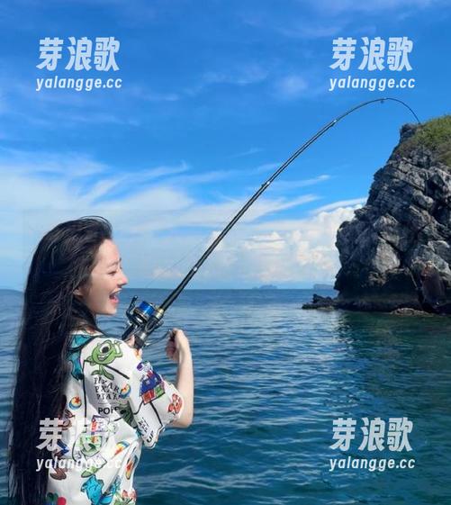 吃瓜不打烊 大家快来!黑料视频新鲜出炉,吃瓜不打烊穿越大戏!