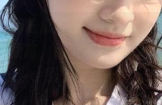 用吃瓜网app打发时间的我，明明想走正线路，结果被剧烈的猪圈拐弯吸引了视线…