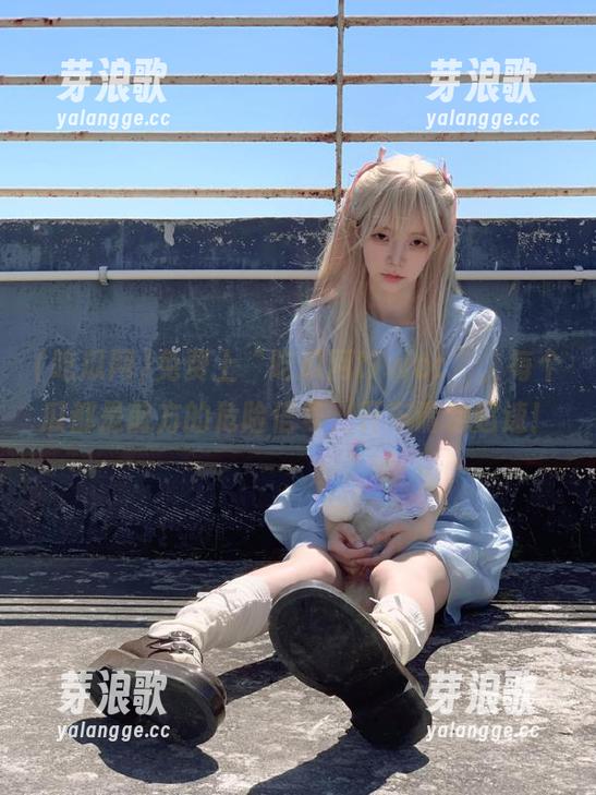免费上“吃瓜网t7wcc”，每个瓜都是前方的危险信号，开车请勿超速！
