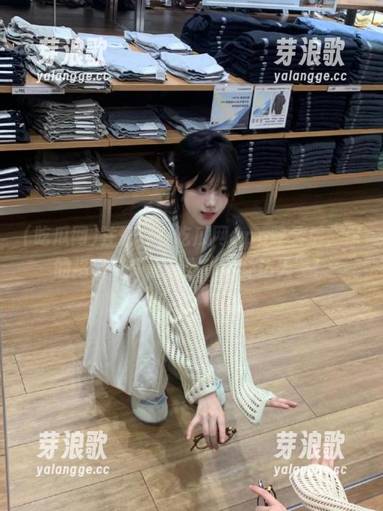 注意！在吃瓜网app登录后，你的指尖或许能成为“八卦达人”！