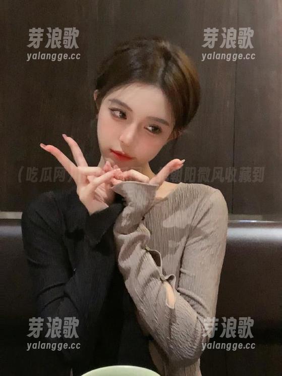 下载吃瓜网，把朝阳微风收藏到手机里