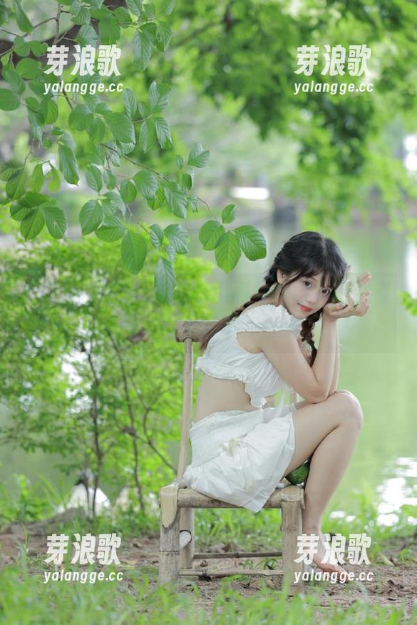 吃瓜网站 我就在吃瓜网站的网页上,看热门事件看得不亦乐乎。