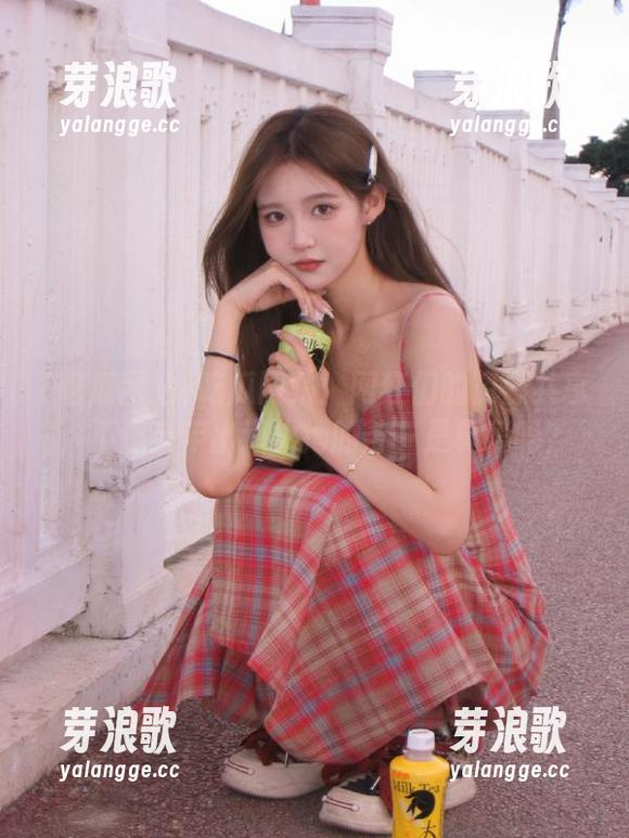 吃瓜网站：网红们的资源共享，不像当年出道拼搏的苦，是真爱吗？