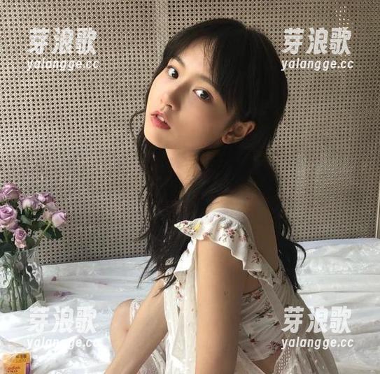 吃瓜网红苹果版，滑动屏幕看抖音，真心诚意求一个灯光师的联系方式！