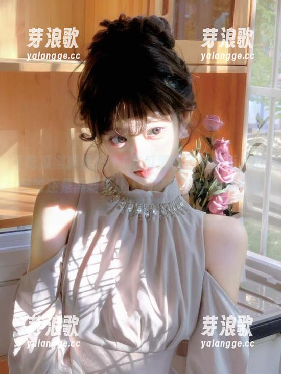 吃瓜黑料社 911吃瓜黑料社苹果版,瓜好吃还是黑料更让人回味?这完全是个哲学问题了。