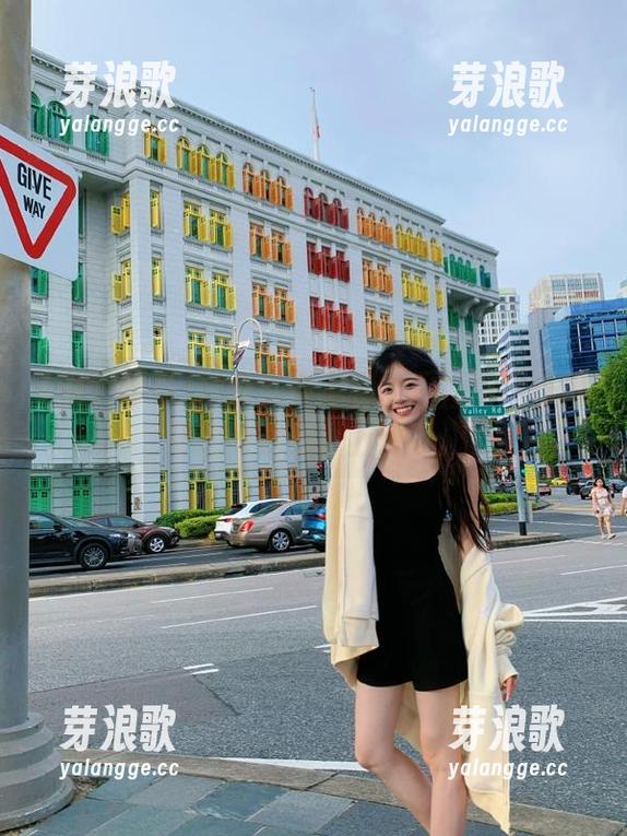 放假就得追剧追瓜，国产吃瓜网址的视频太上心了。