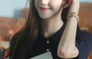 看视频里的校园青春，怀念起来心里就奇妙，不费力就能带你吃瓜噢！