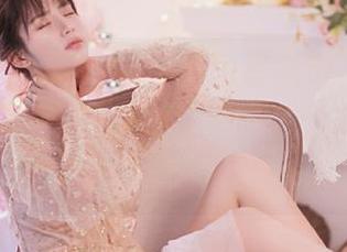 轻松成为“明星黑料”的安卓换季日常，反正手机也快晒坏了，别不心疼！