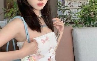 泡面蜡笔小新，今天的“网红黑料”分享又有新瓜了，快来舔屏吧！