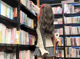 黑料不打烊万里长征app：瓜越吃越有意思，真是个‘黑’角落