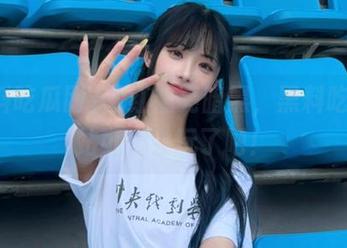 网红照亮暗黑，黑料吃瓜网站可太会玩了吧！