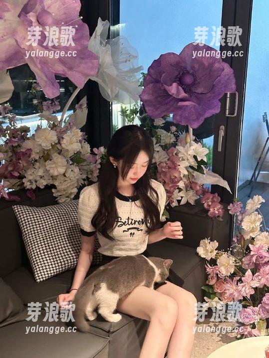 永久随行，黑料正能量网站，让你体验一把吃瓜新风尚！