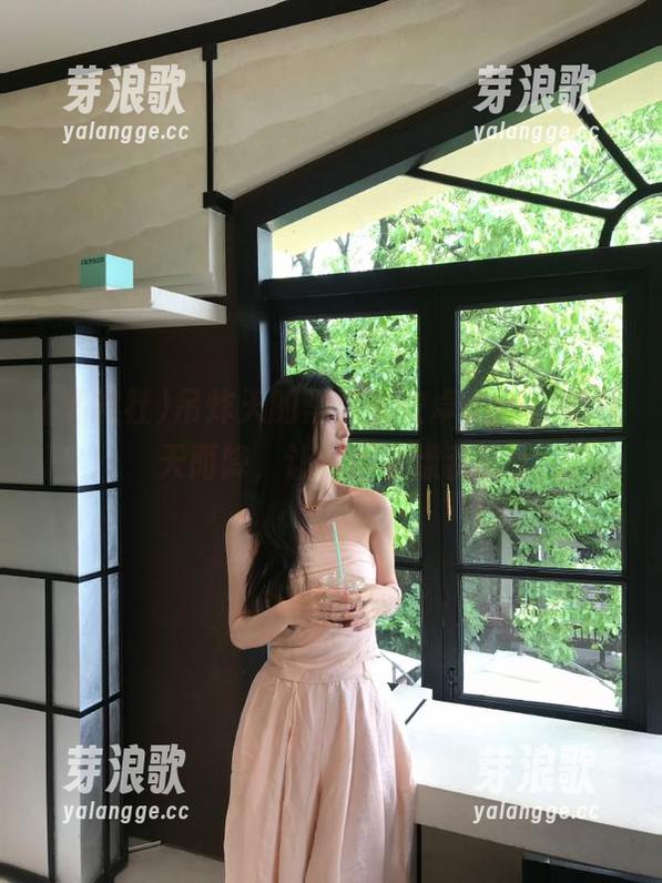 吊炸天的黑料社安卓app，瓜从天而降，让你眼花缭乱！