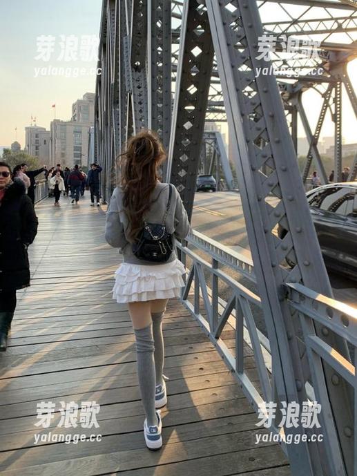 在线热搜，黑料社区要你赶紧收藏，瓜果满天飞！