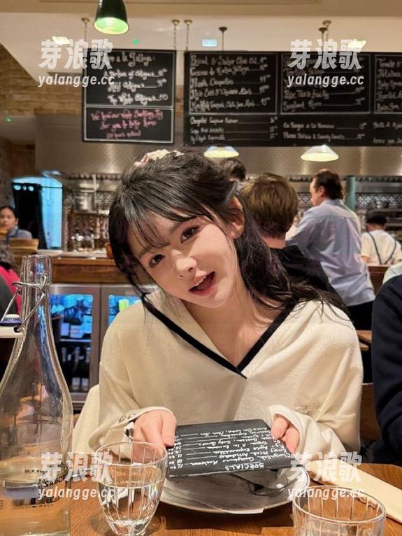 黑料老司机不打烊 吃瓜线路疯狂转发,黑料老司机不打烊166.su,每一条都像是在隐秘的漩涡中!